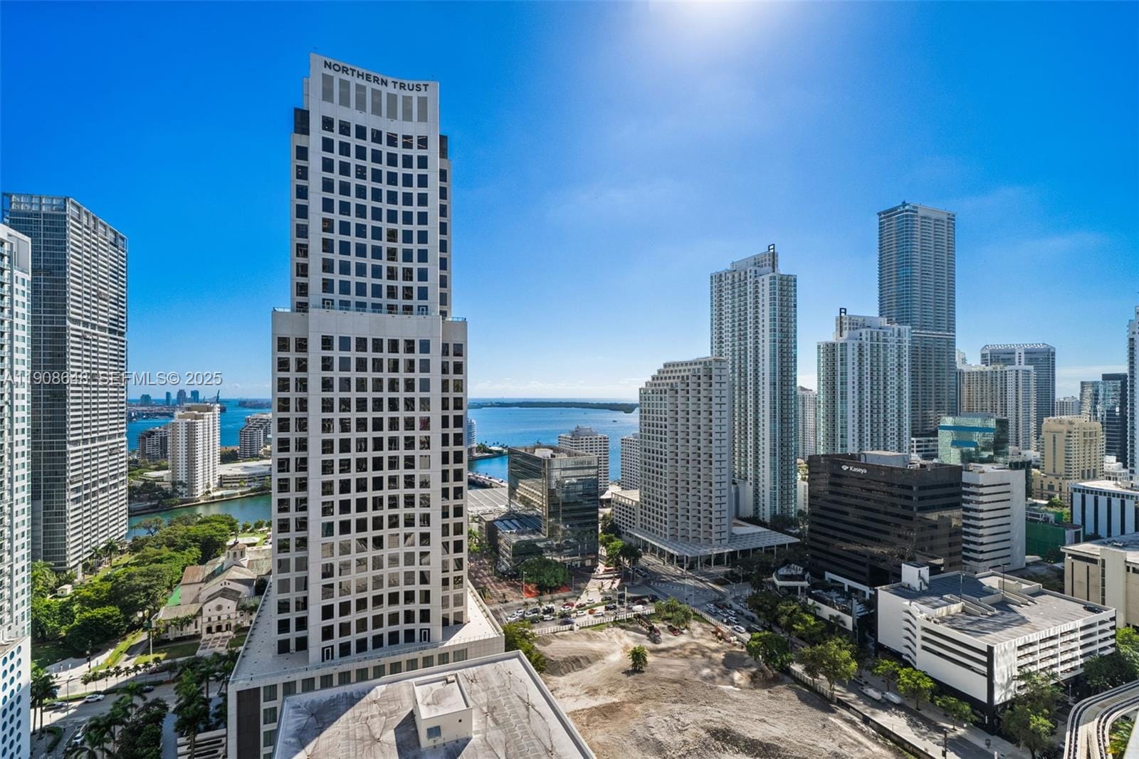 68 SE 6th Street 2505, Miami, FL 33131 photo 15