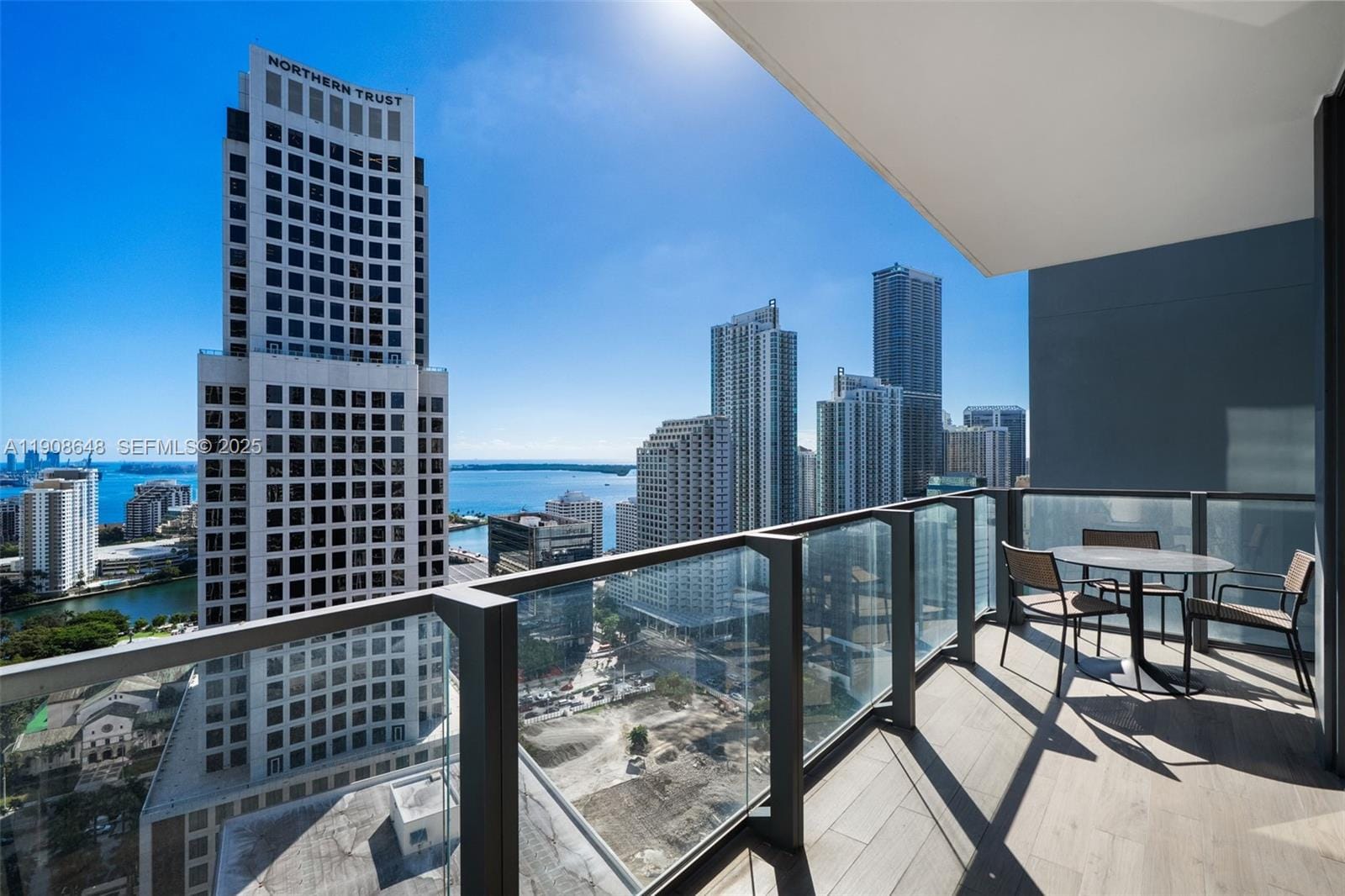 68 SE 6th Street 2505, Miami, FL 33131 photo 16