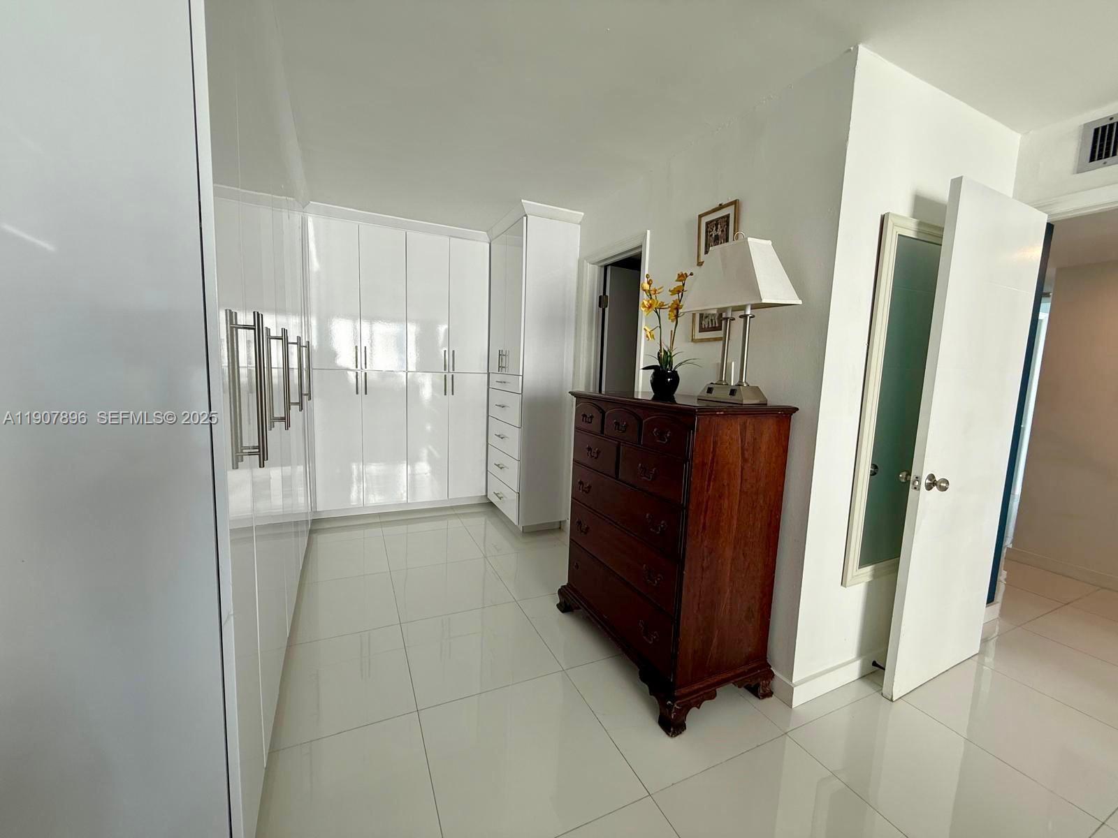 18051 Biscayne Boulevard 1604, Aventura, FL 33160 photo 29