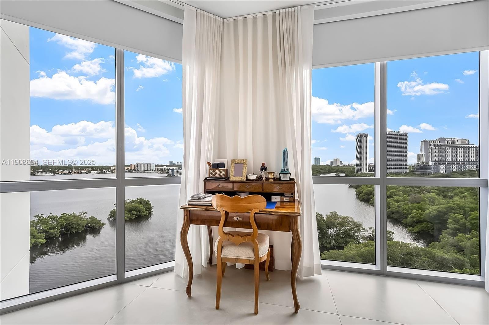 17111 Biscayne Boulevard 902, North Miami Beach, FL 33160 photo 17