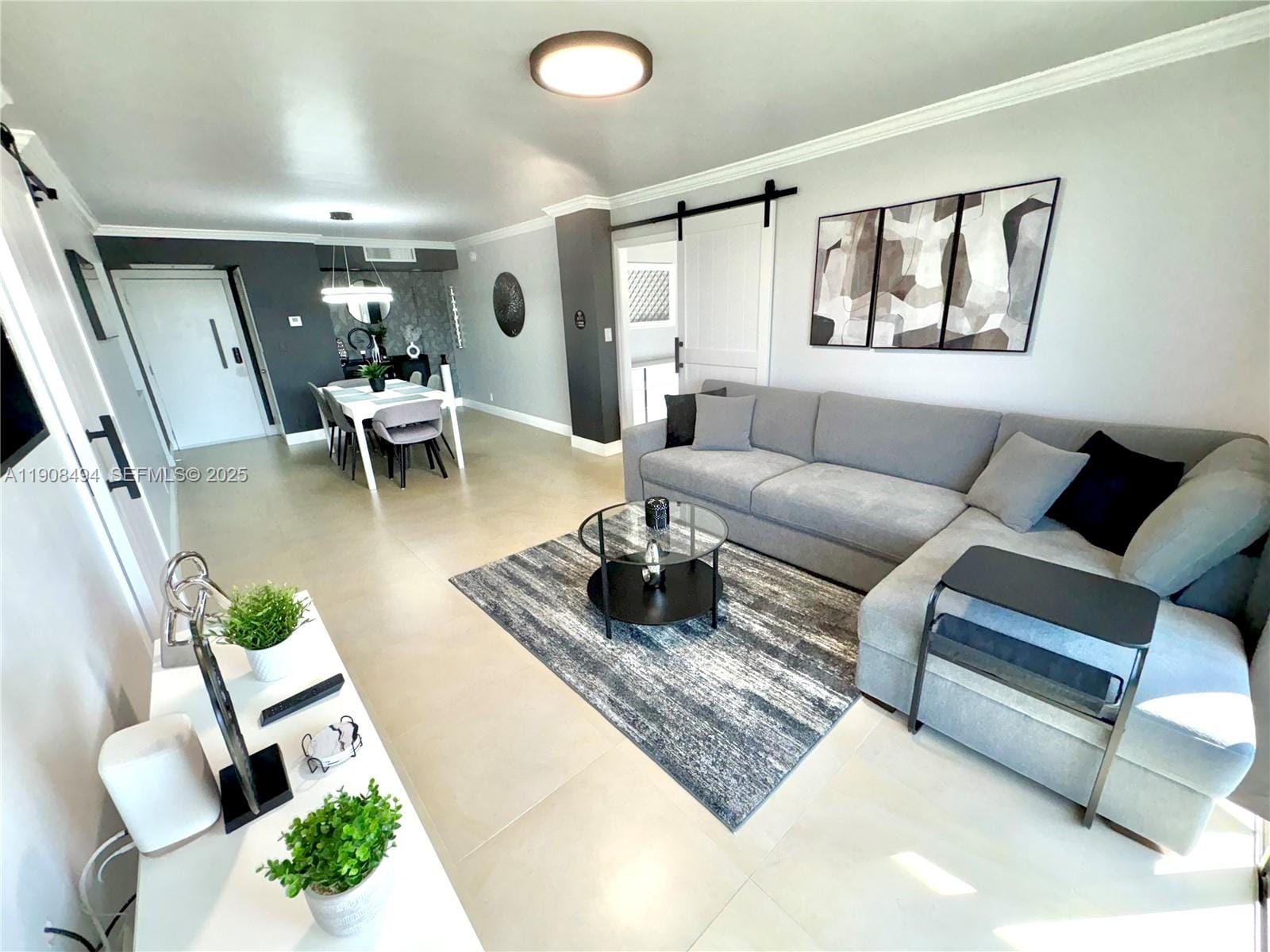 20500 W Country Club Drive 501 — photo 4