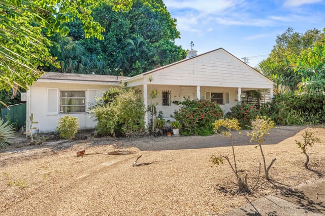 330 Marlborough Place, sold in Prospect Park South, West Palm Beach, FL