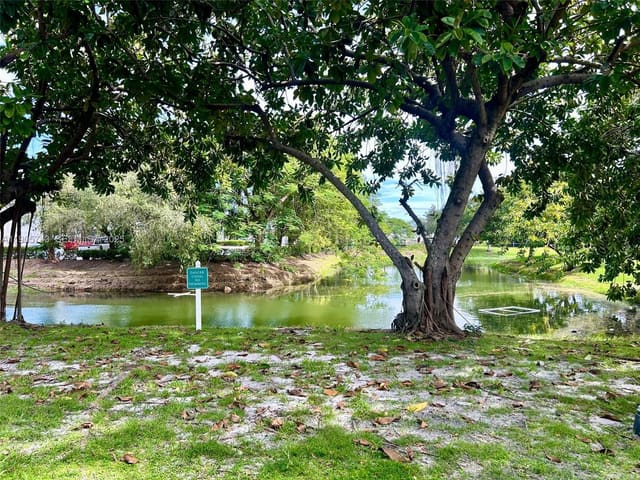470 N Laurel Drive 7, Margate, FL 33063