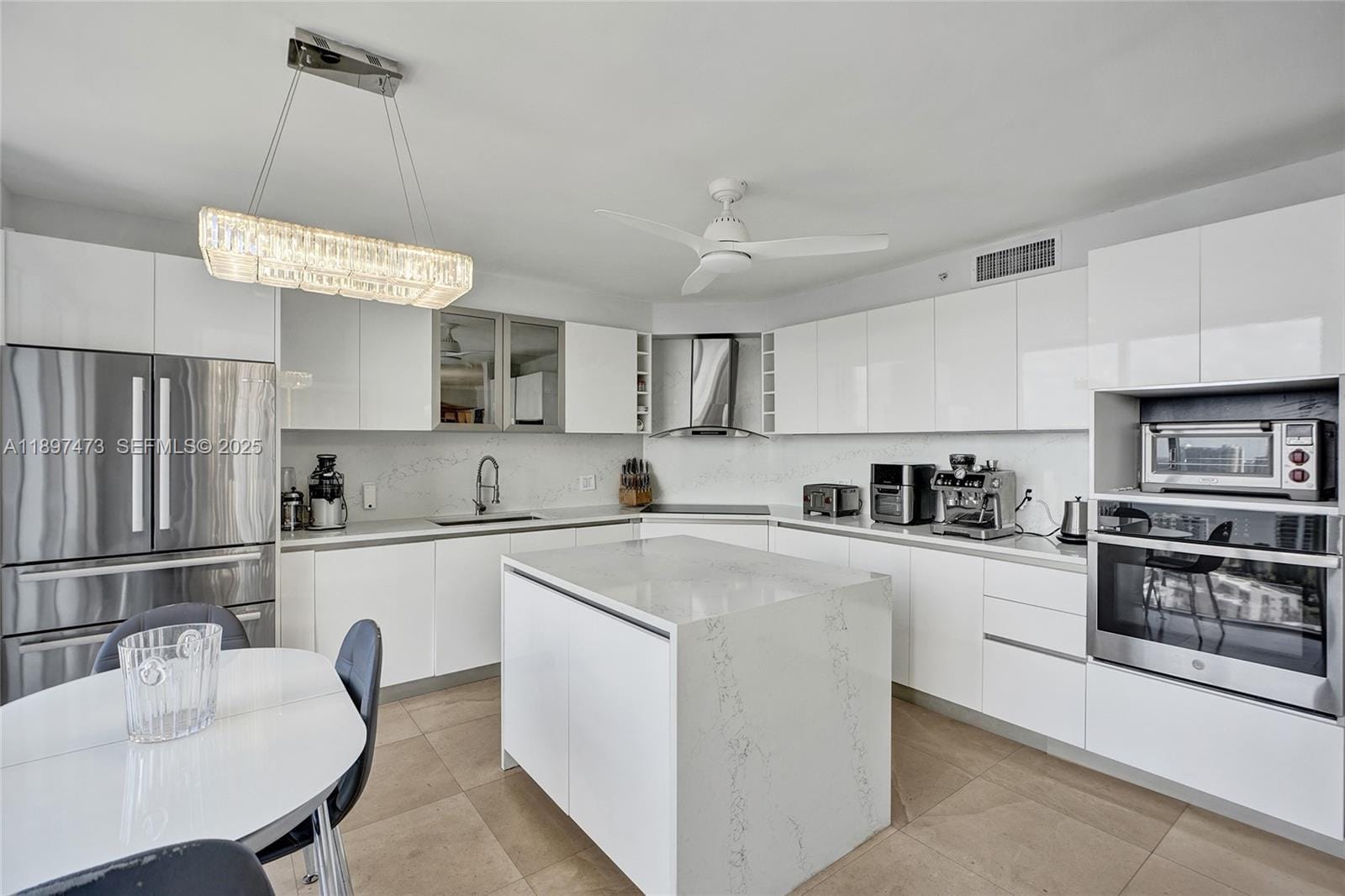 17555 Collins Avenue 2703, Sunny Isles Beach, FL 33160 photo 11