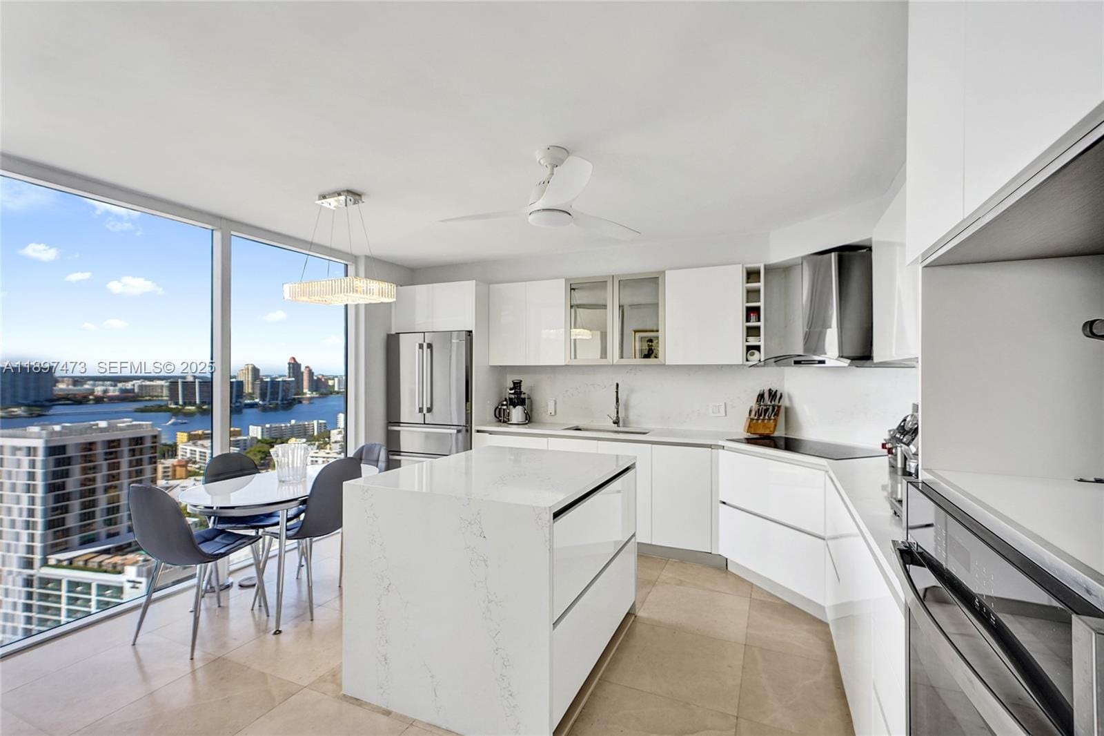 17555 Collins Avenue 2703, Sunny Isles Beach, FL 33160 photo 9