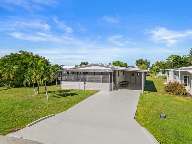 2733 SW Thunderbird Trail, sold in St Lucie Falls (Aka River Forest), Stuart, FL