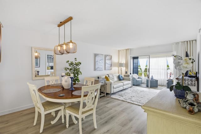 2991 NW 46 Avenue 410, sold in Lauderdale Oaks Condo 4, Lauderdale Lakes, FL