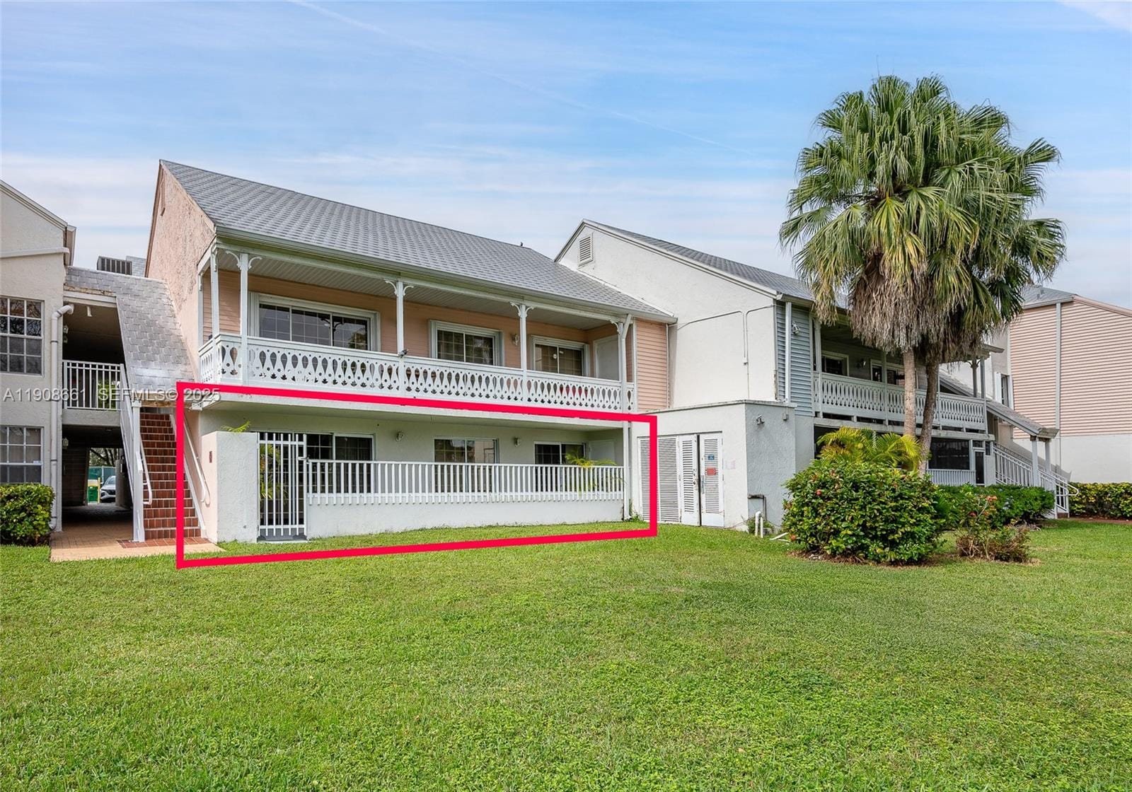 10421 Mahogany Key Circle 105 — photo 2
