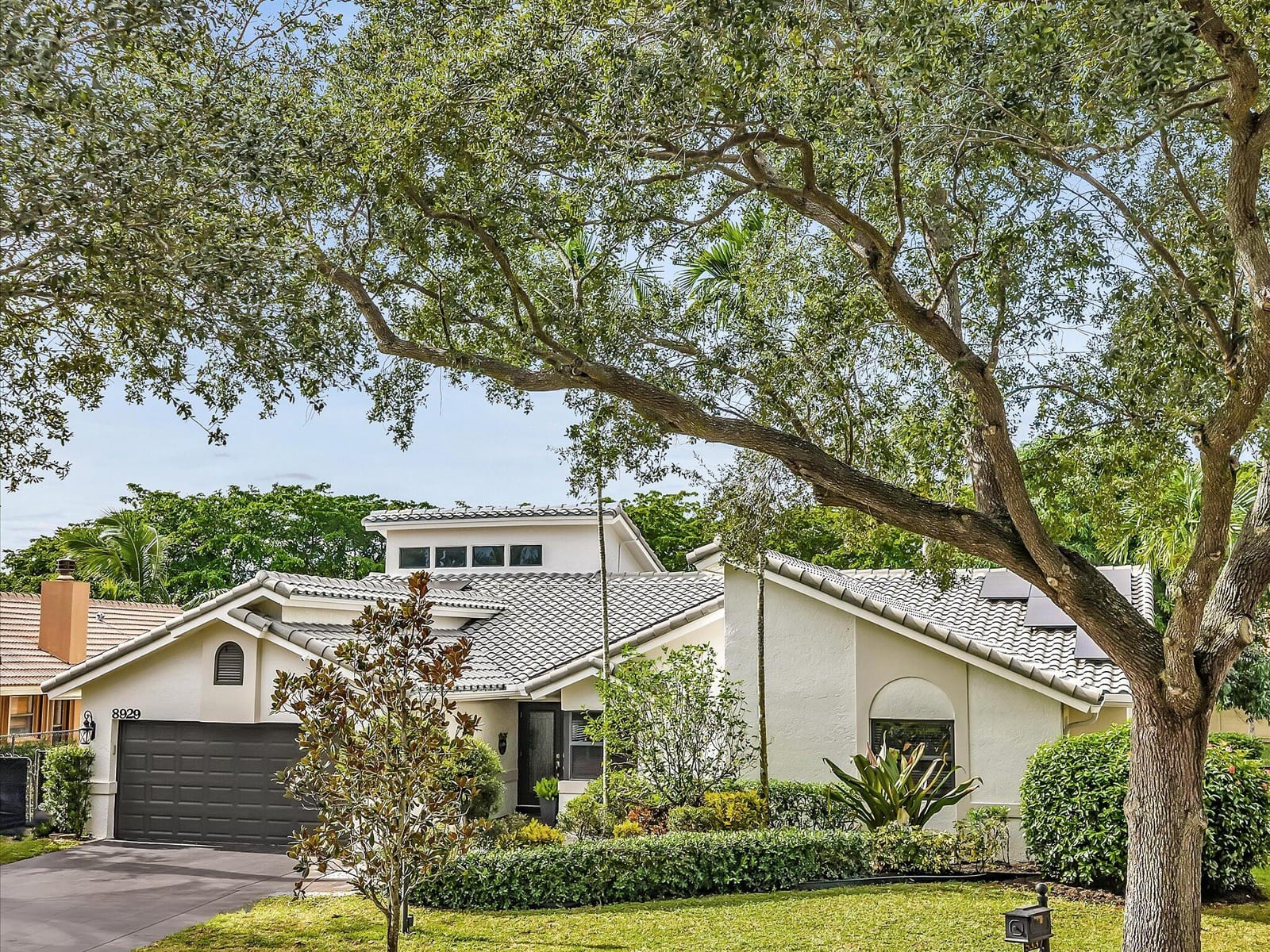 8929 NW 53rd Manor — photo 3