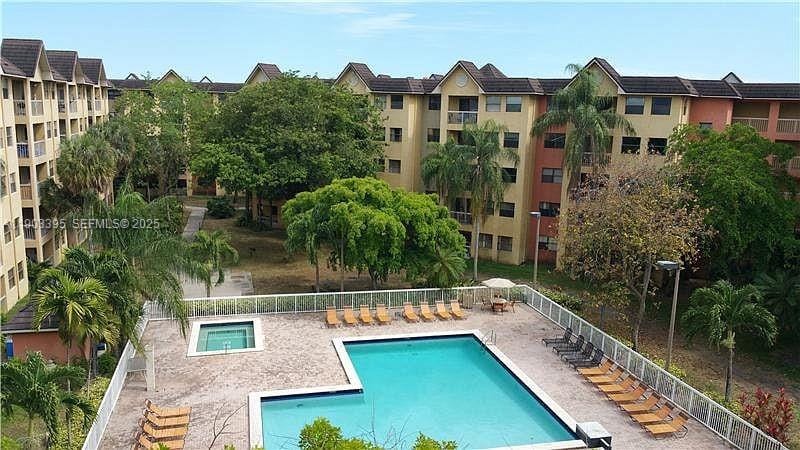 8323 Lake Drive 402, Doral, FL 33166 photo 10