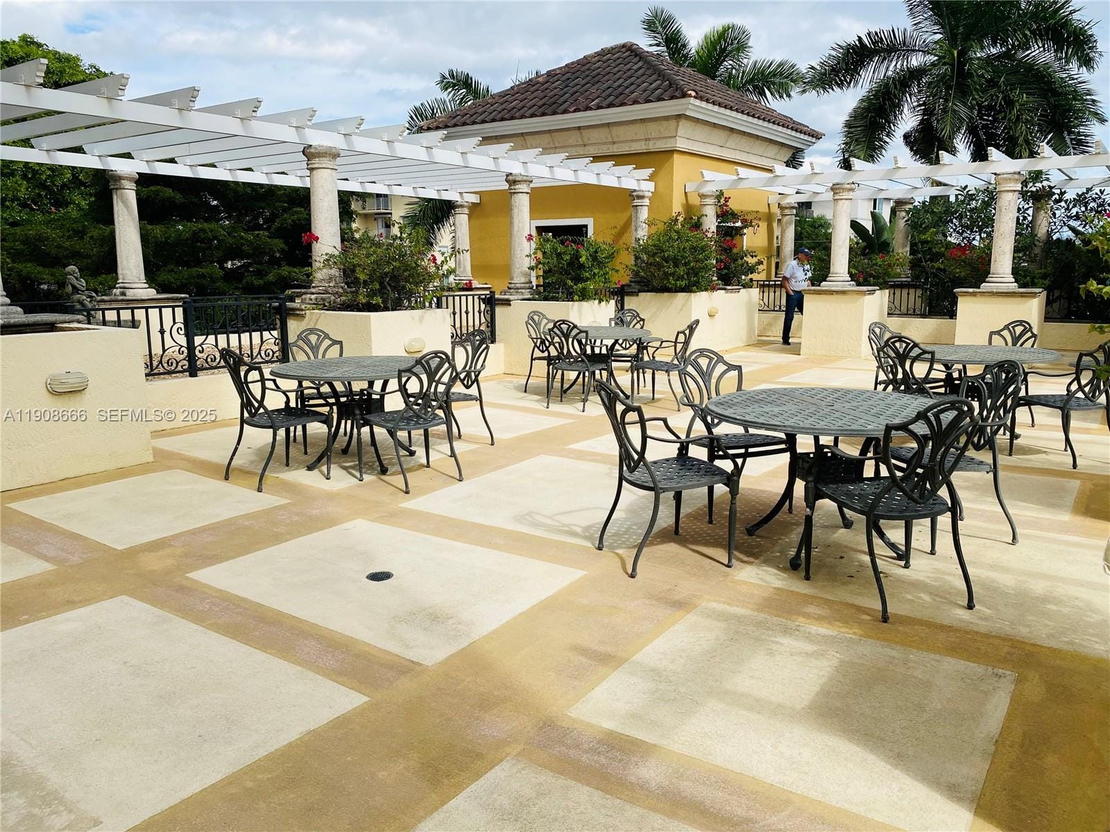20 Calabria Avenue 401, Coral Gables, FL 33134 photo 15