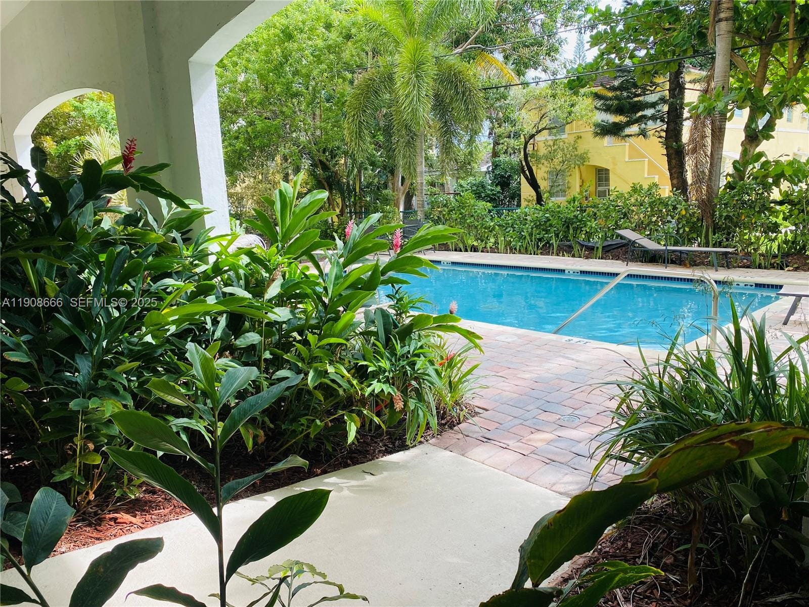 20 Calabria Avenue 401, Coral Gables, FL 33134 photo 16