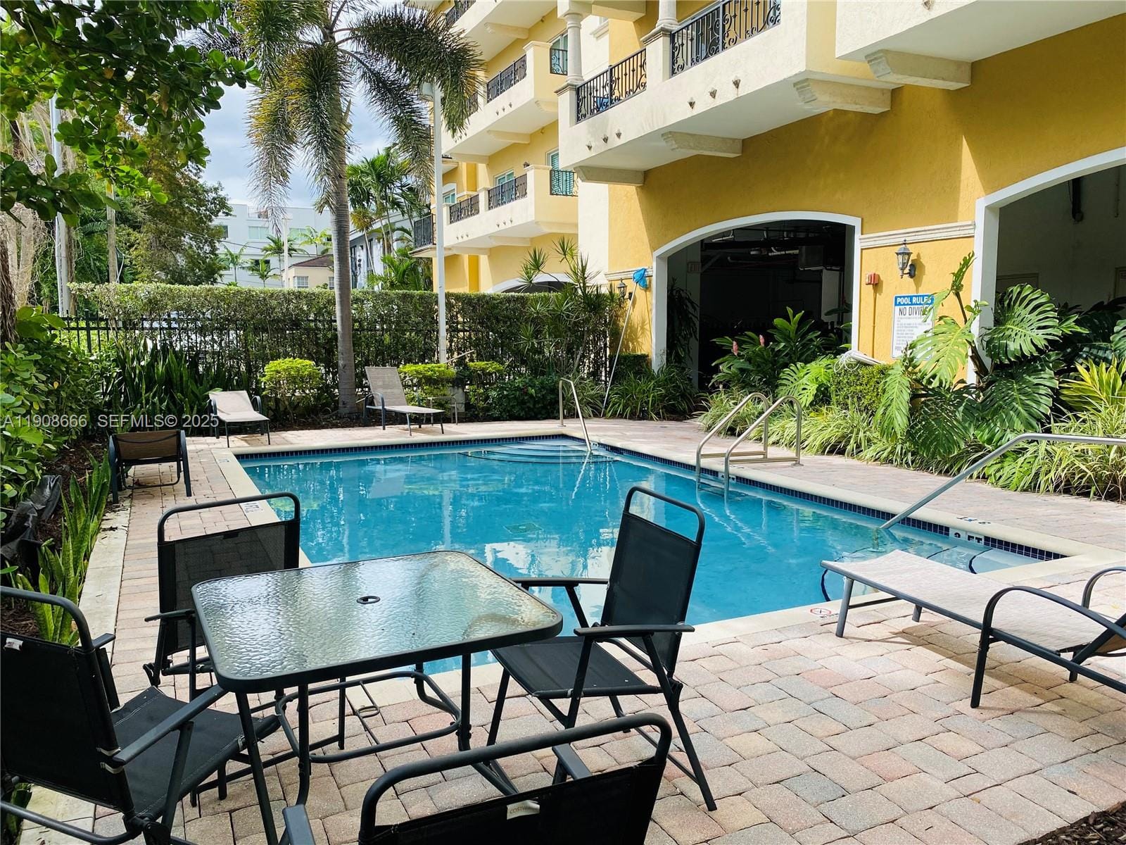 20 Calabria Avenue 401, Coral Gables, FL 33134 photo 17