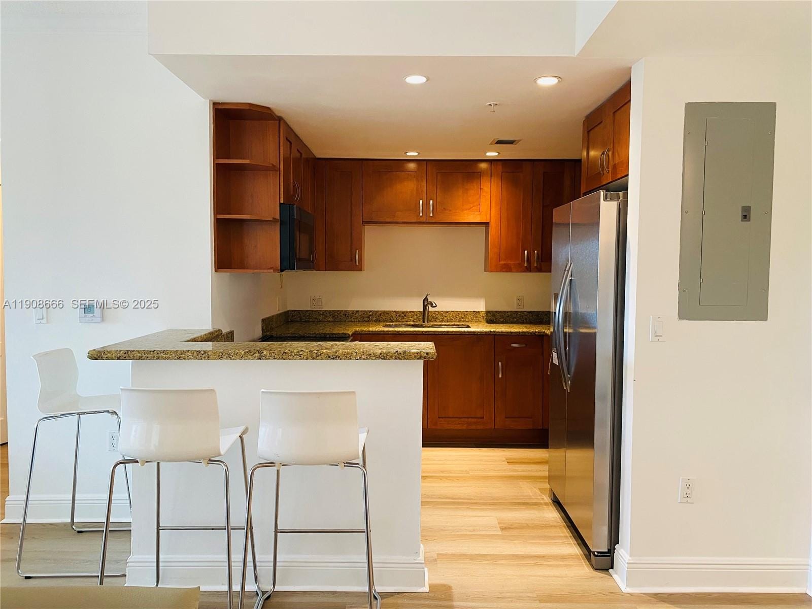 20 Calabria Avenue 401 — photo 7