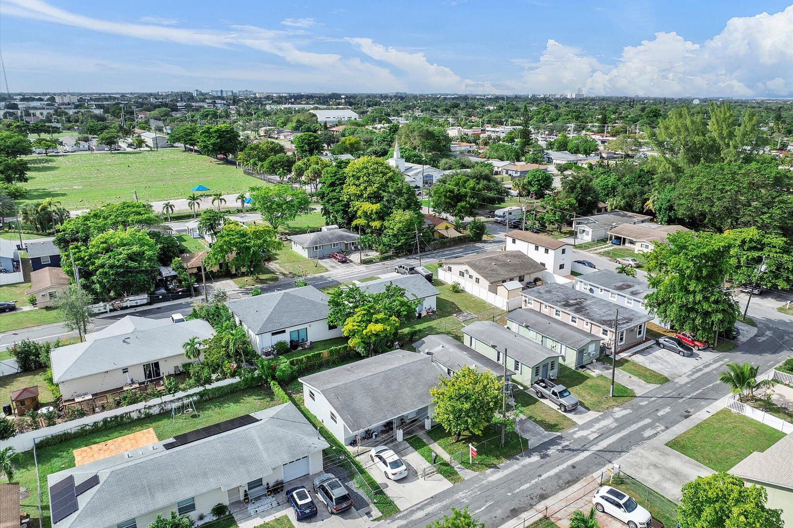 811 NW 5th Avenue, Hallandale Beach, FL 33009 photo 16