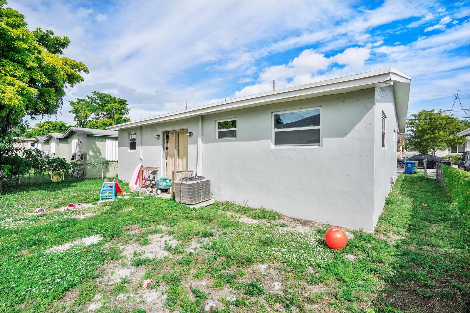 811 NW 5th Avenue — photo 5