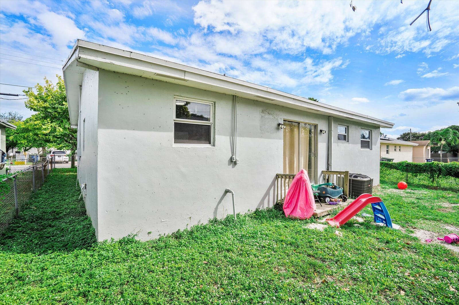 811 NW 5th Avenue — photo 6