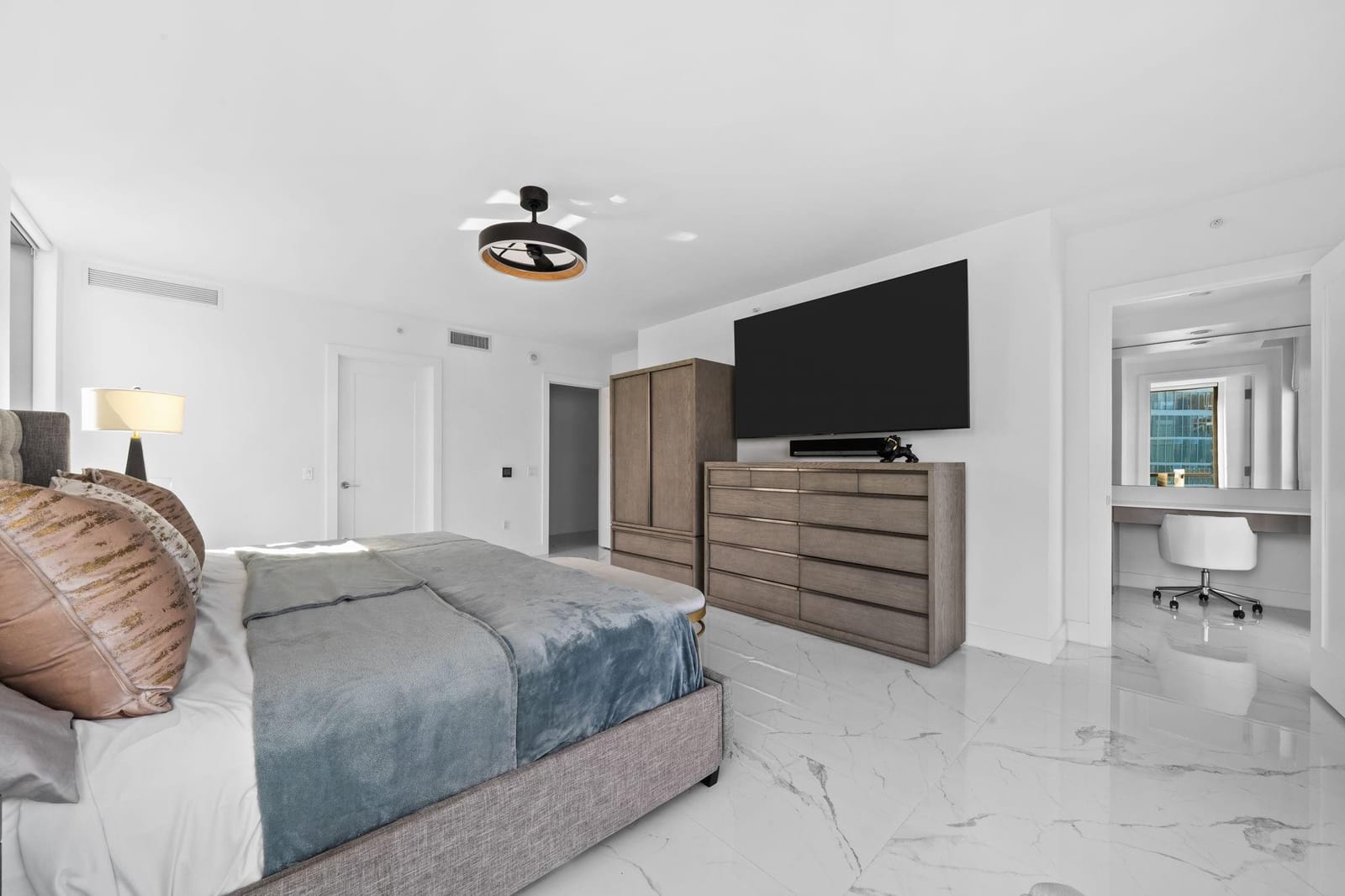 100 E Las Olas Boulevard 4001, Fort Lauderdale, FL 33301 photo 28