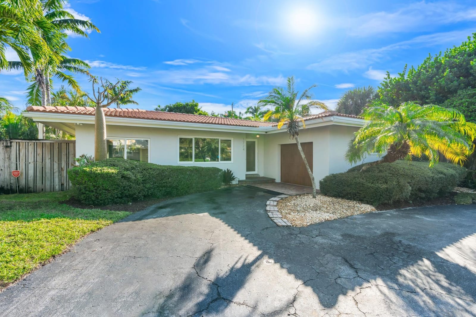 1724 NE 28th Drive, Wilton Manors, FL 33334
