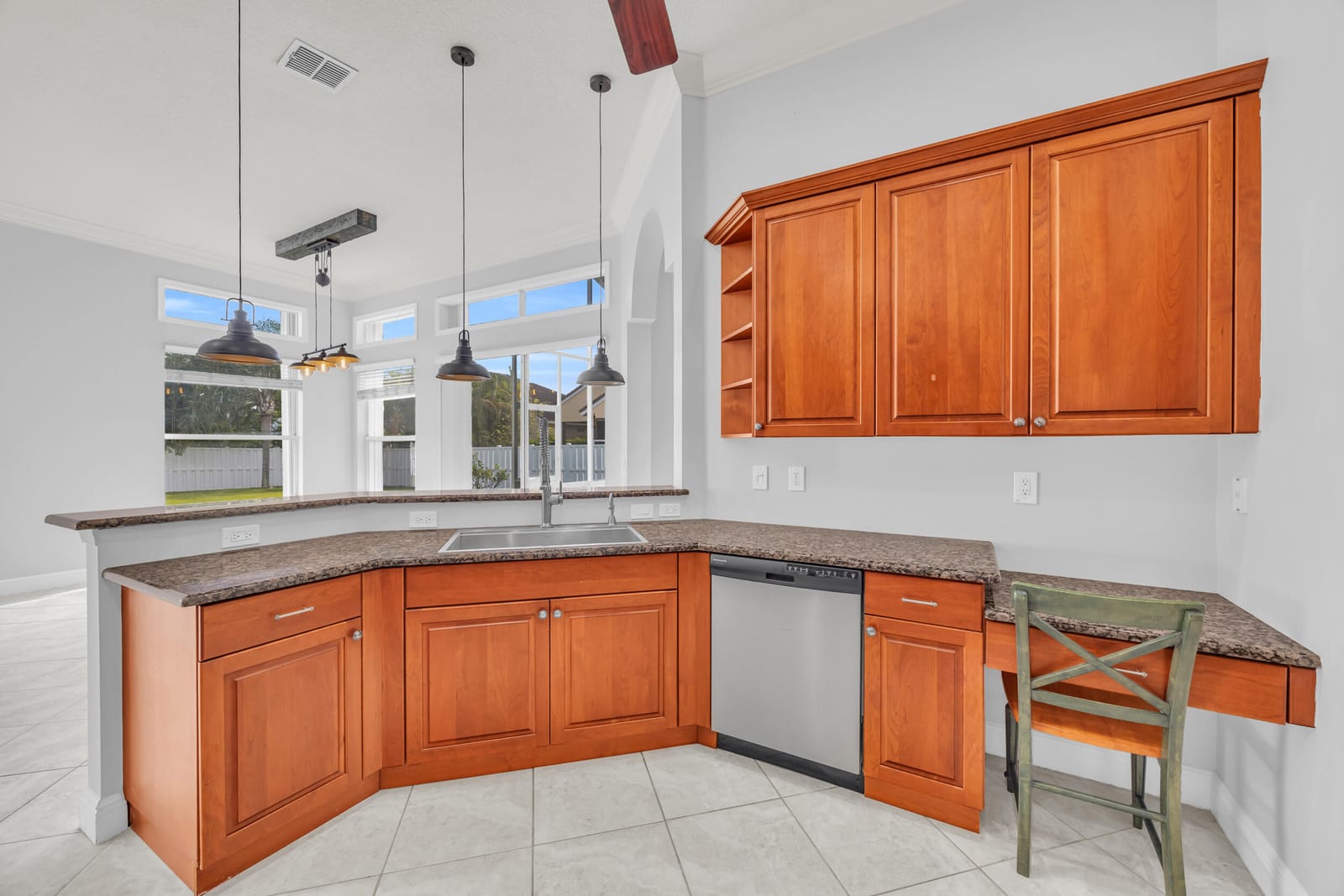 302 NW Westover Court, Port St. Lucie, FL 34986 photo 17