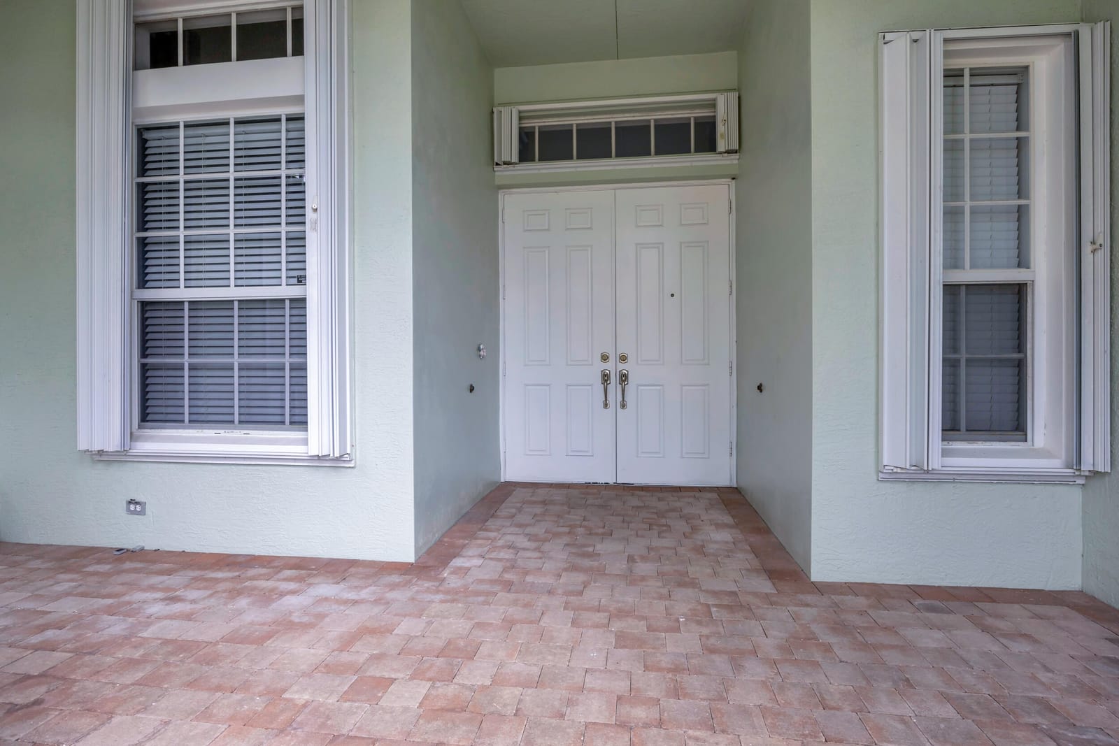 302 NW Westover Court — photo 6