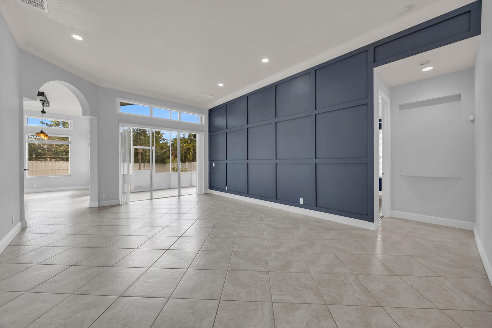 302 NW Westover Court — photo 9