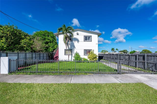 520 SW Krome Terrace, Homestead, FL 33030