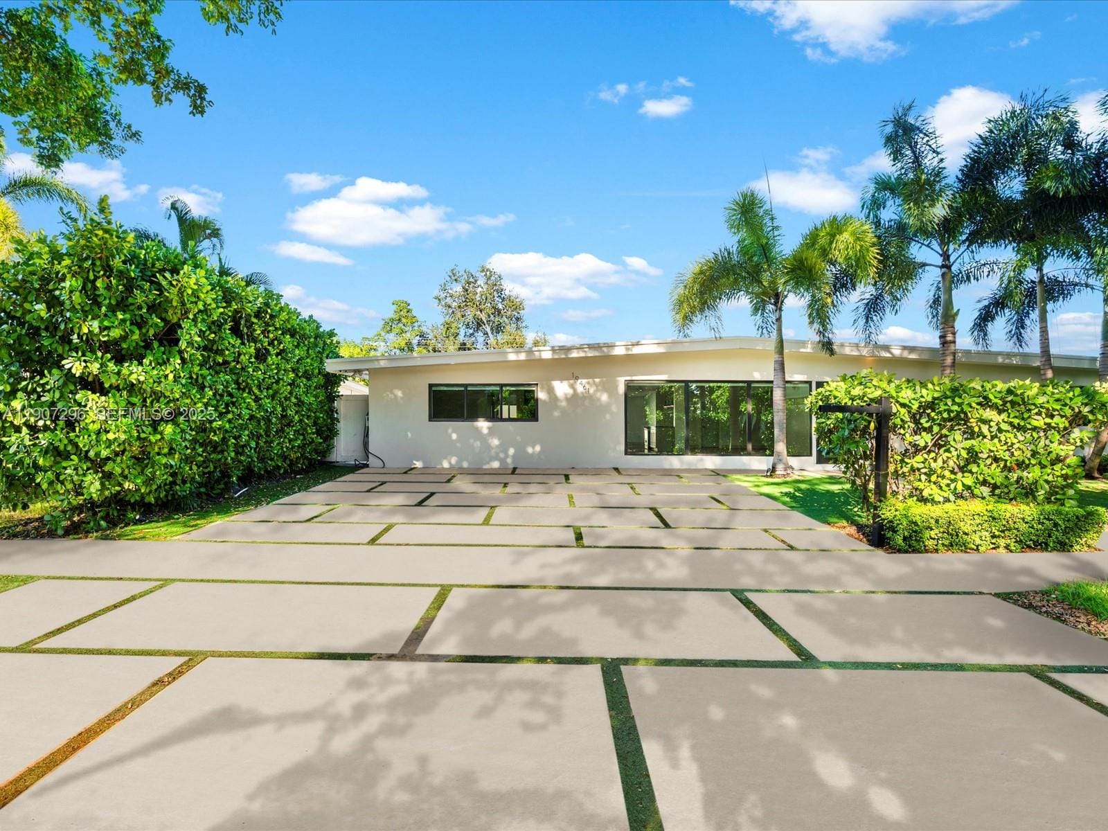 19461 NE 22nd Road, North Miami Beach, FL 33179 photo 1