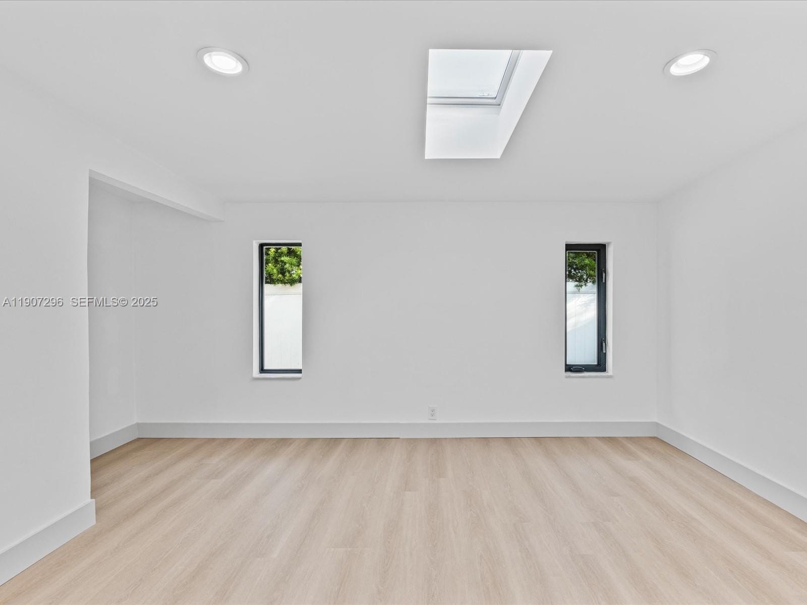 19461 NE 22nd Road, North Miami Beach, FL 33179 photo 19