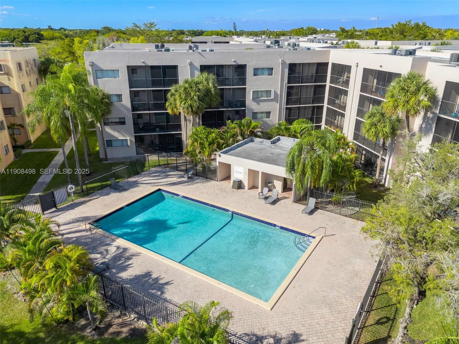 8650 SW 133rd Ave Road 216, Miami, FL 33183 photo 25