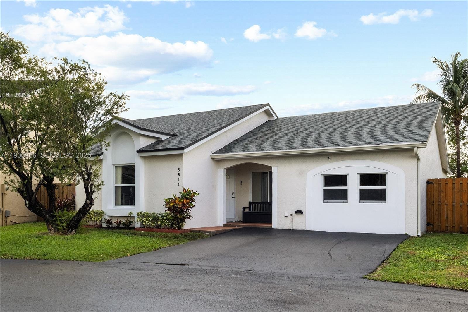 5611 NW 100th Court, Doral, FL 33178