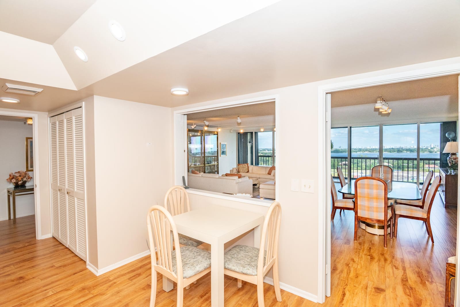 2480 Presidential Way 1504, West Palm Beach, FL 33401 photo 16