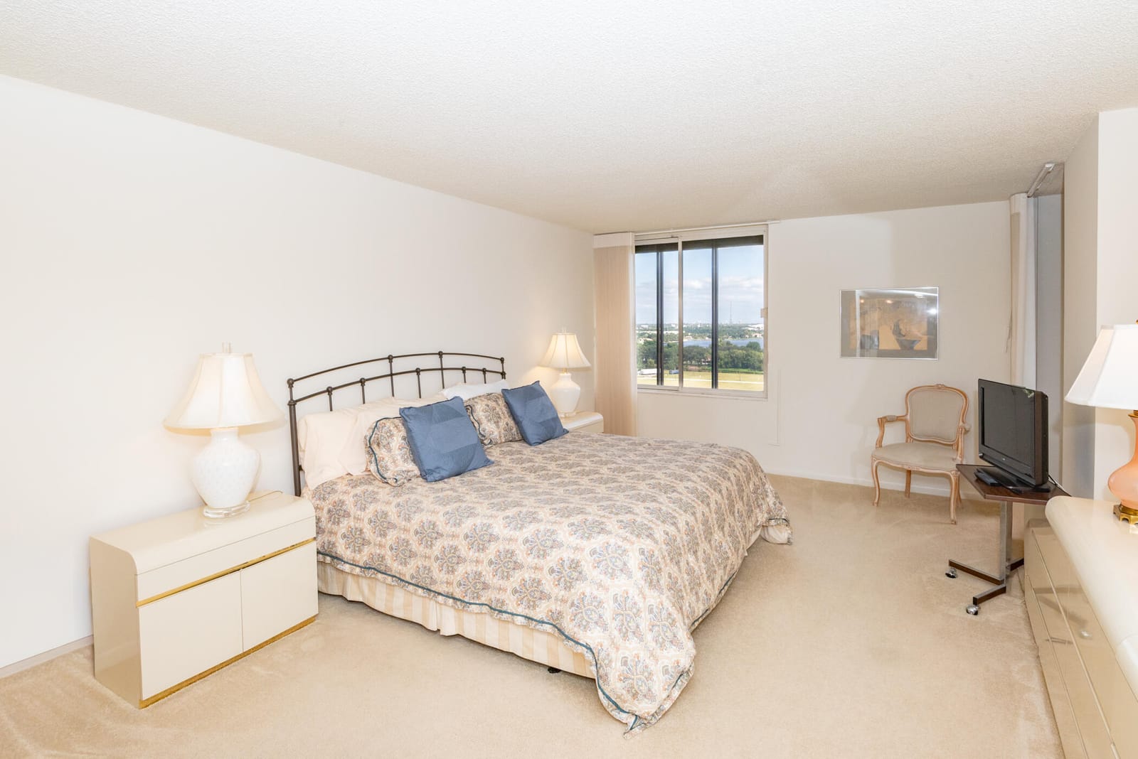 2480 Presidential Way 1504, West Palm Beach, FL 33401 photo 23