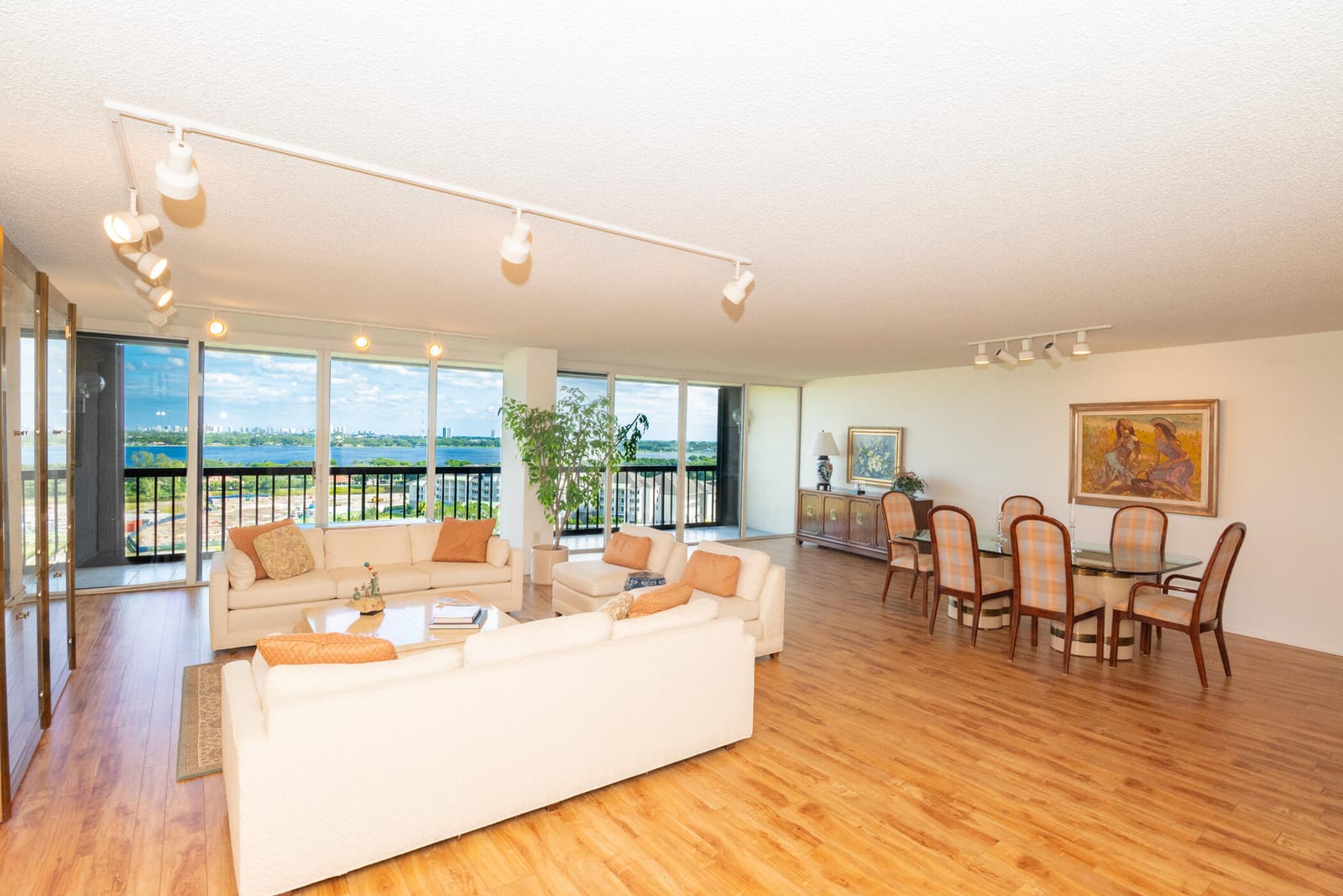 2480 Presidential Way 1504 — photo 5