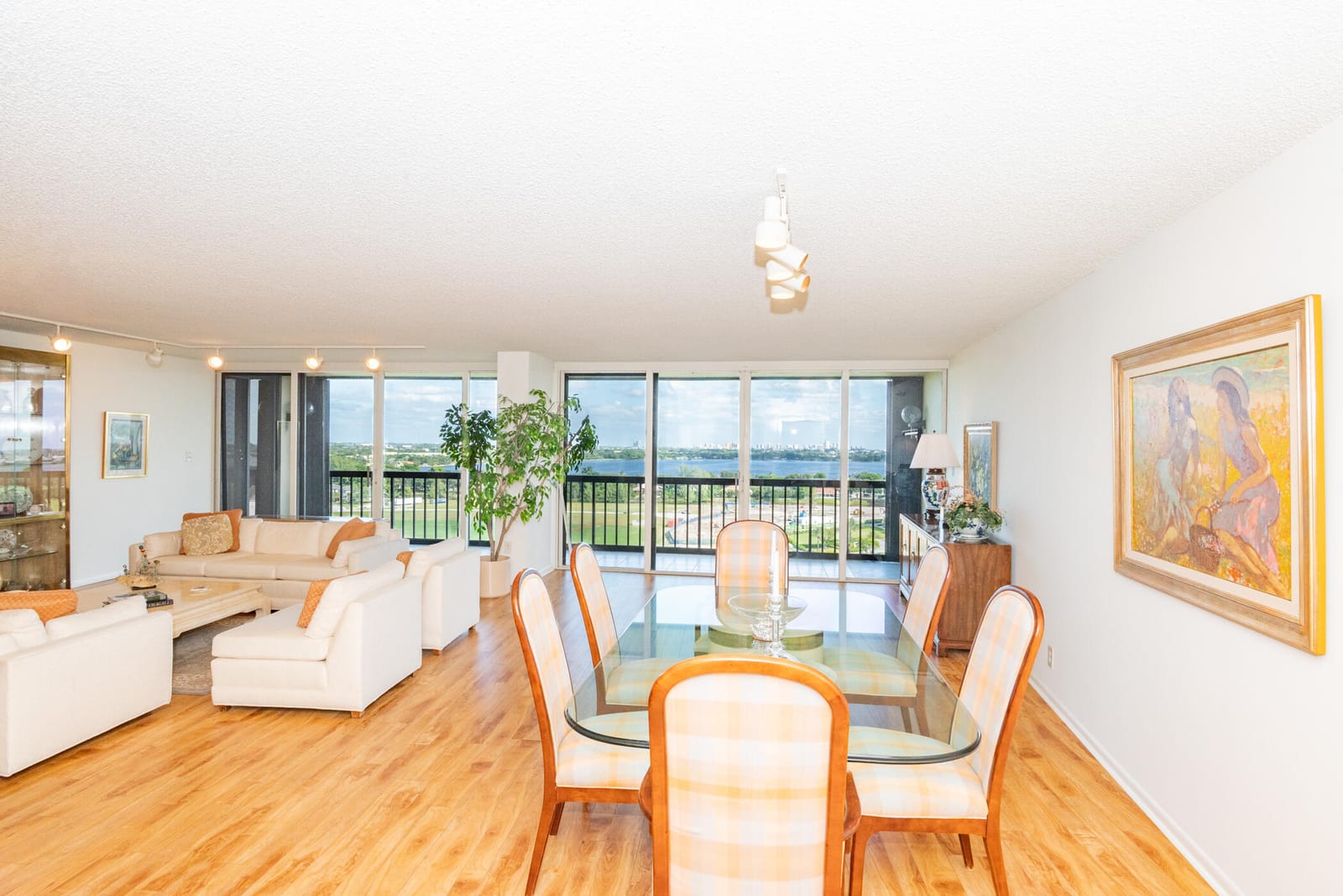 2480 Presidential Way 1504 — photo 7