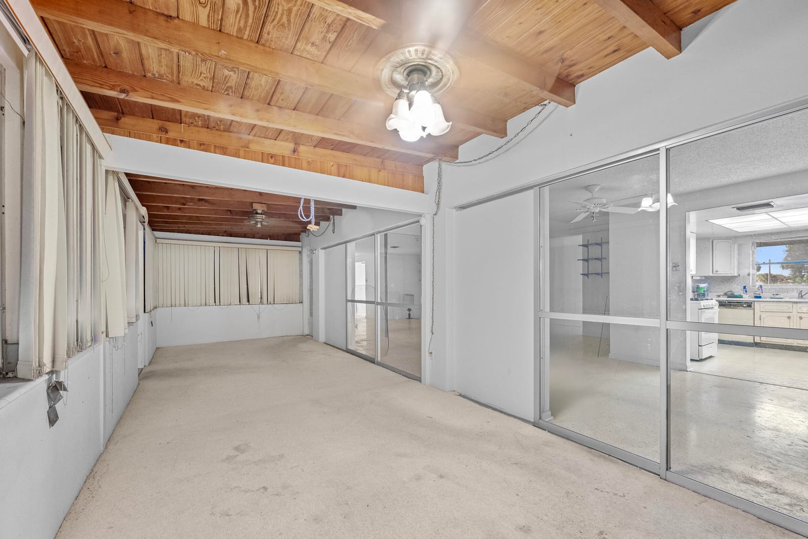 490 W 31st Street — photo 12