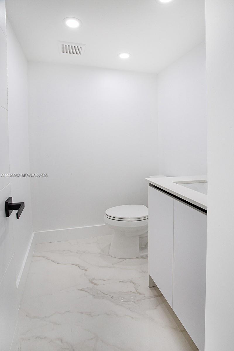 13250 SW 7th Court 204L, Pembroke Pines, FL 33027 photo 17