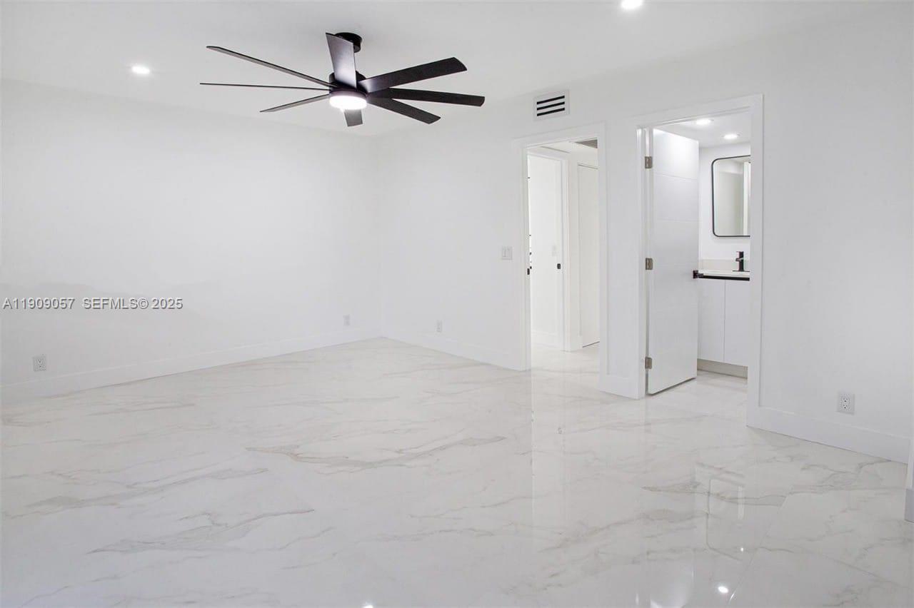 13250 SW 7th Court 204L, Pembroke Pines, FL 33027 photo 22