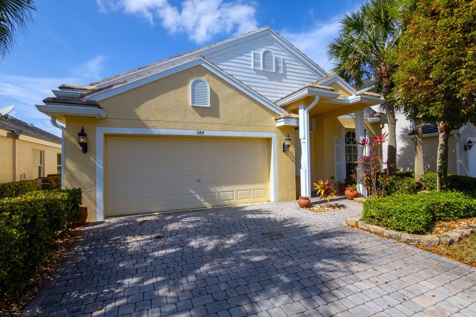 284 Berenger Walk, Royal Palm Beach, FL 33414 photo 2