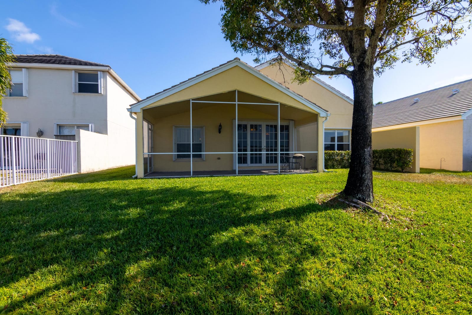 284 Berenger Walk, Royal Palm Beach, FL 33414 photo 17