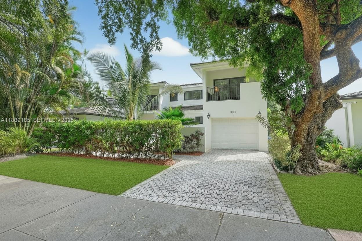 6345 Maynada Street, Coral Gables, FL 33146