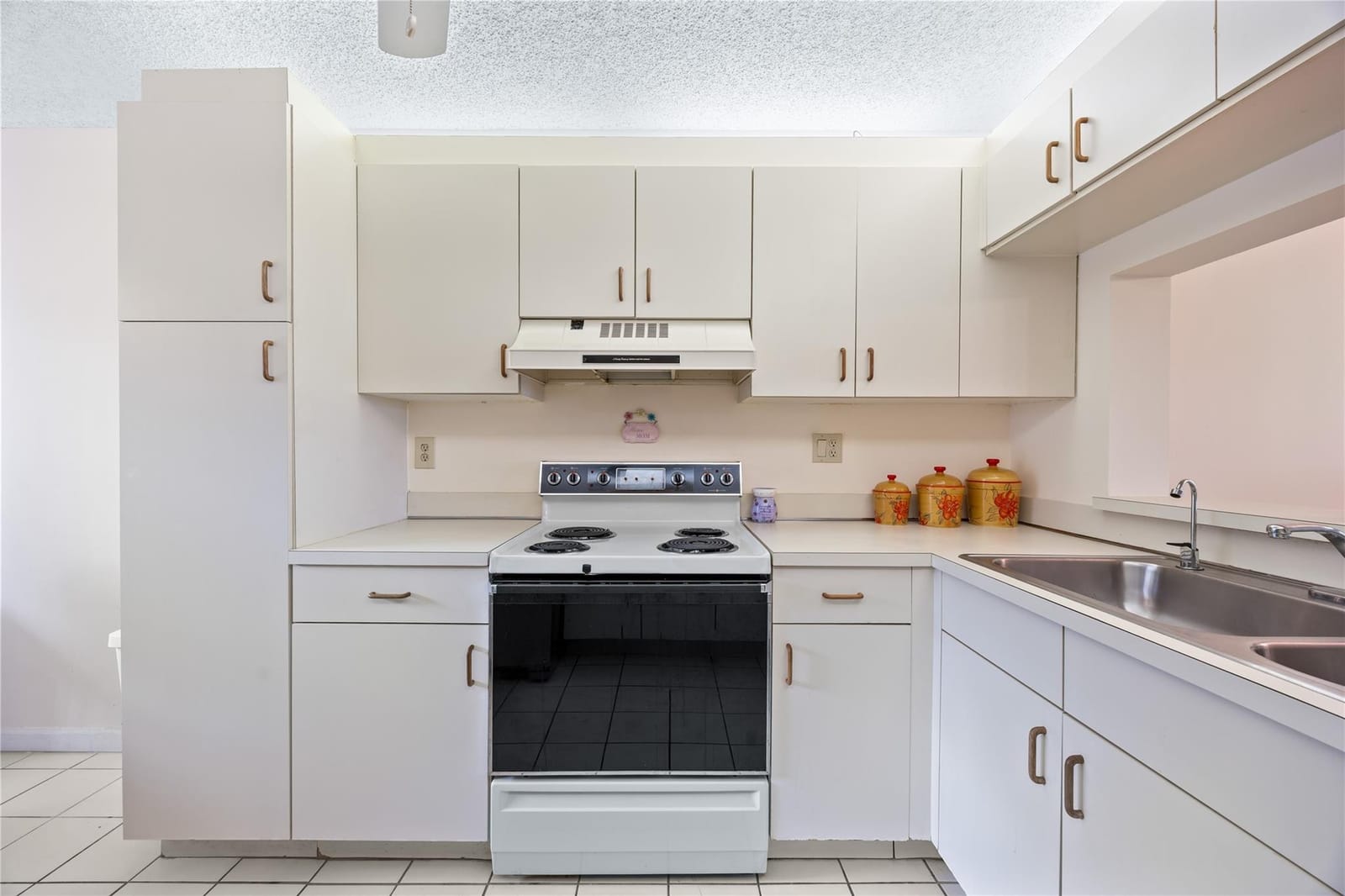 7186 S Devon Drive 109, Fort Lauderdale, FL 33321 photo 14
