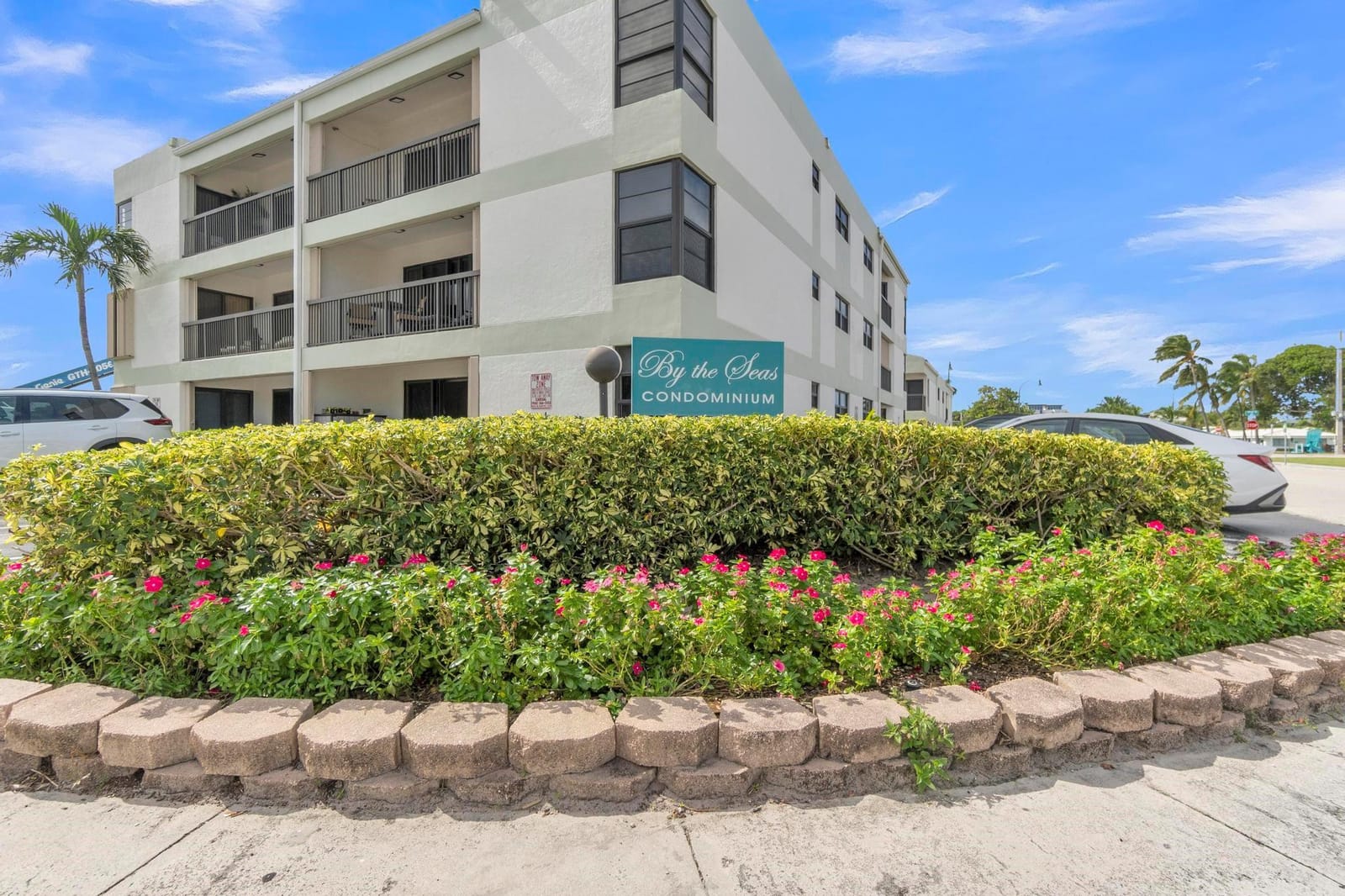 4140 N Ocean Drive 102E, Lauderdale-By-The-Sea, FL 33308