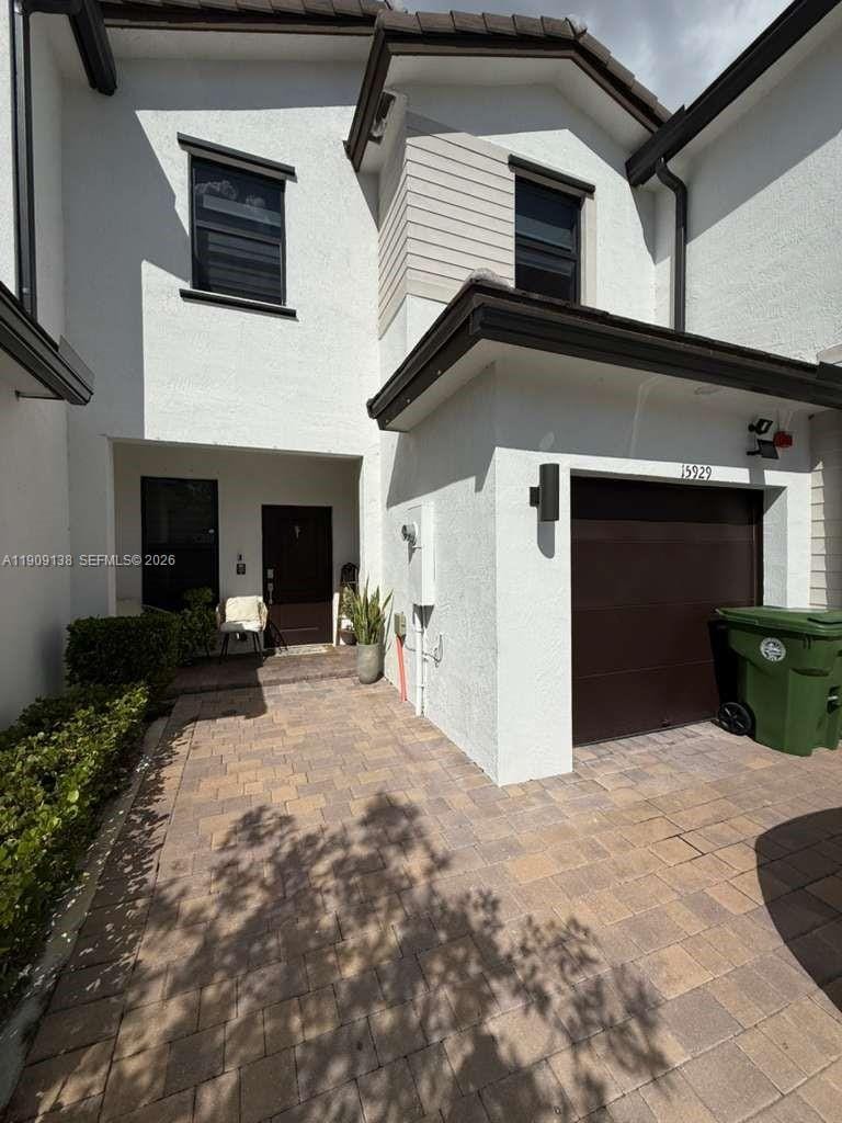 15929 SW 2nd Place — photo 2