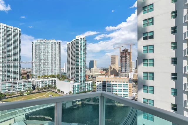 41 SE 5th Street 1217, Miami, FL 33131