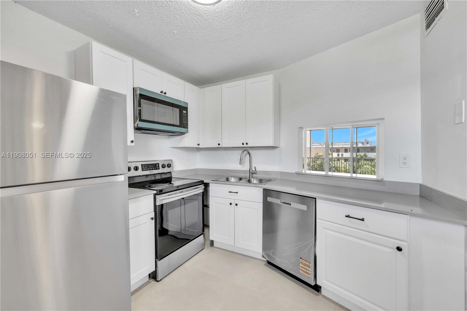 1680 NE 191st Street 415, Miami, FL 33179