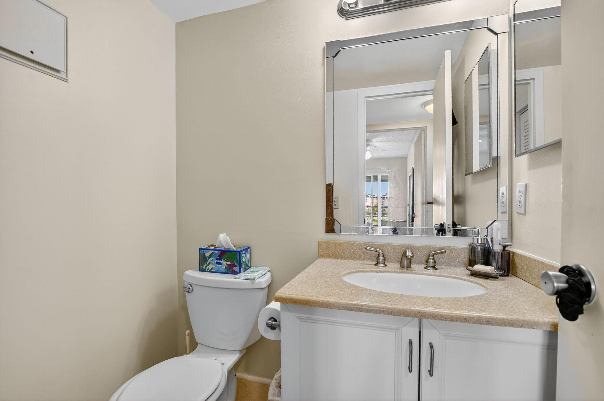 3025 Guildford B 3025, Boca Raton, FL 33434 photo 19