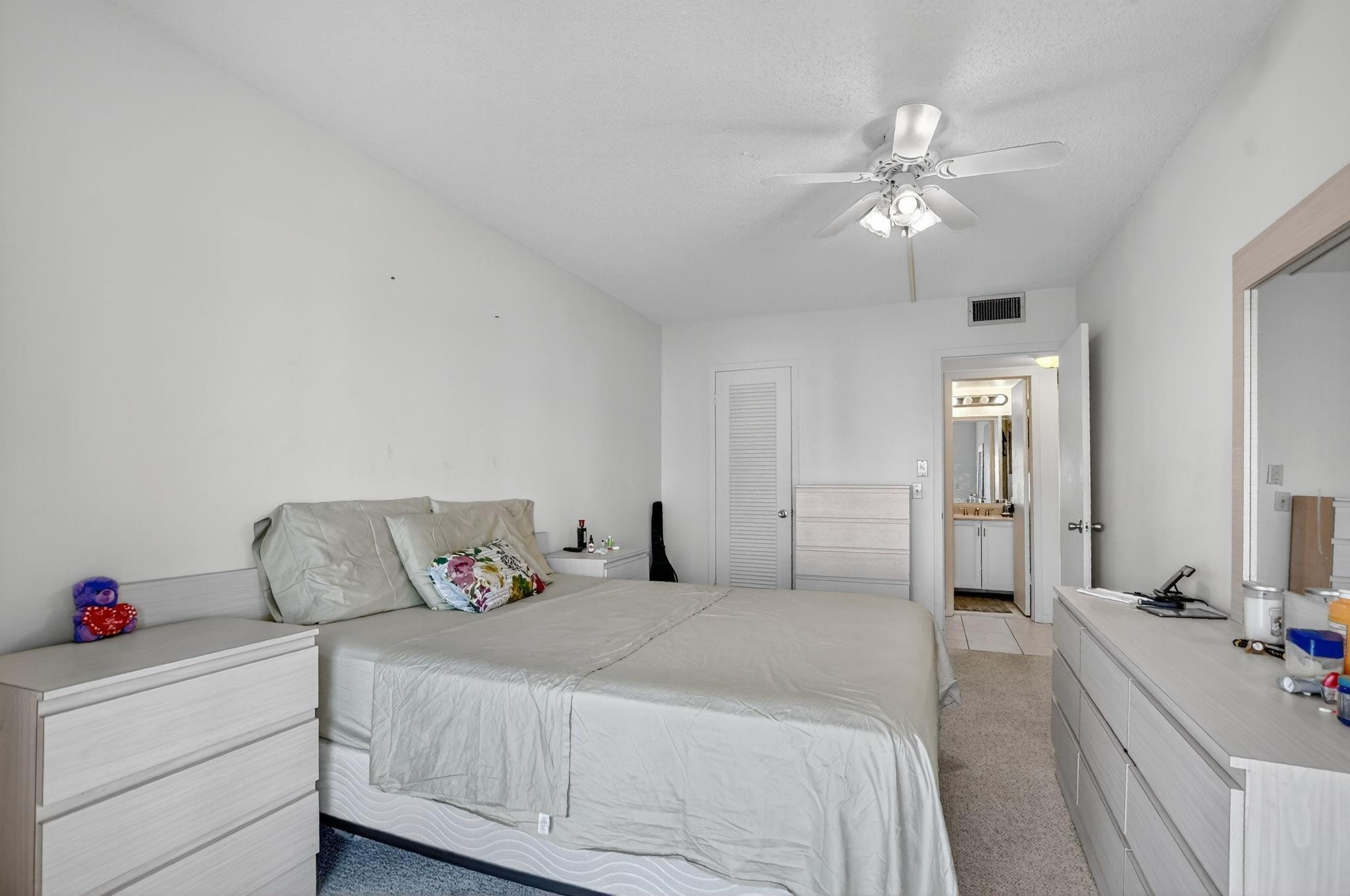 3025 Guildford B 3025, Boca Raton, FL 33434 photo 23
