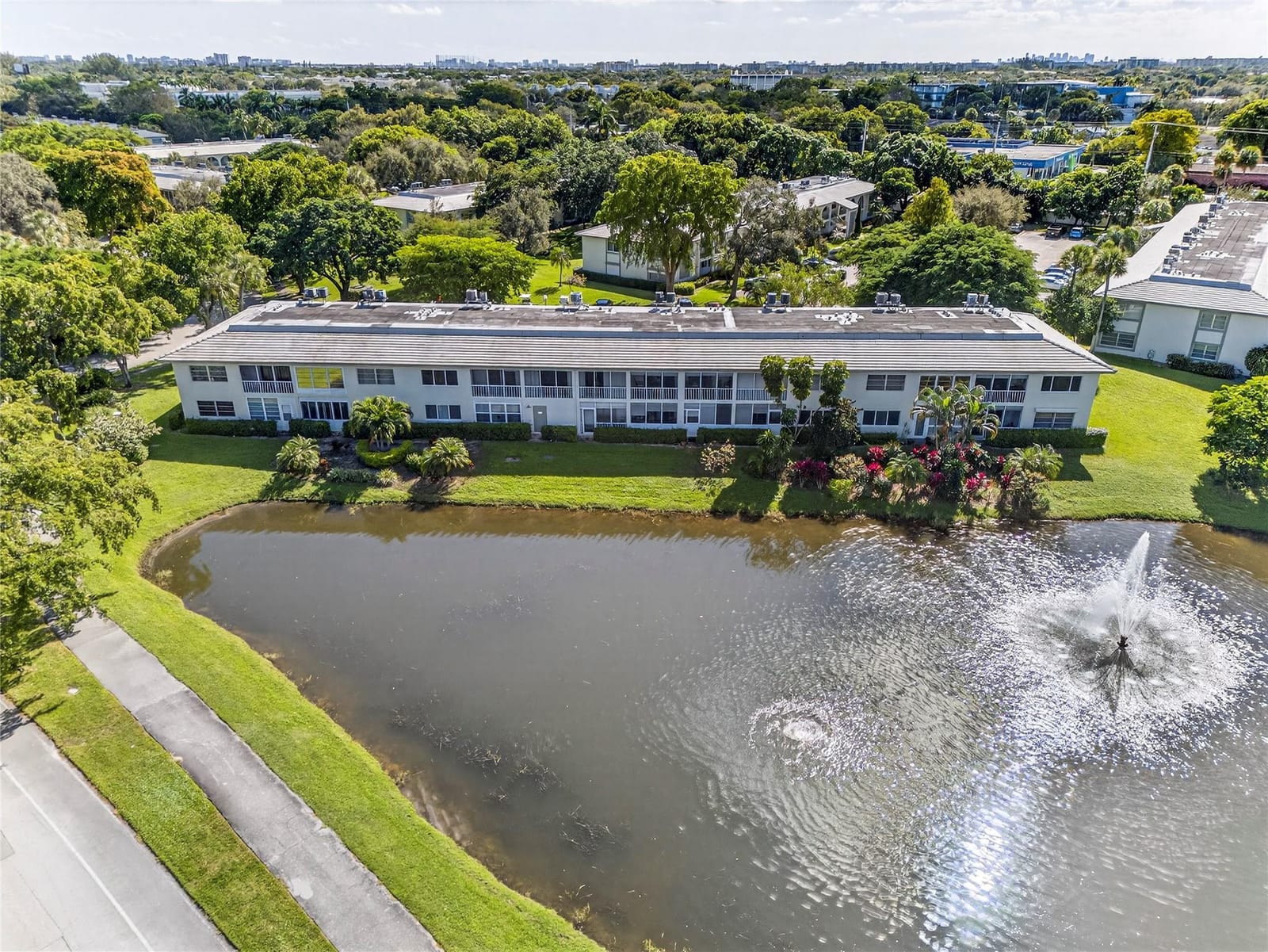 1101 Bahama Bend H2 — photo 3