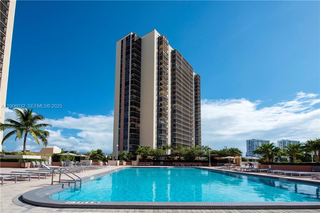 20379 W Country Club Drive 1035, Aventura, FL 33180, Aventura